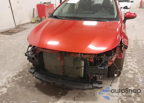 2020 Toyota Corolla Le z USA, uszkodzony, nr VIN 5YFEPRAE6LP004225